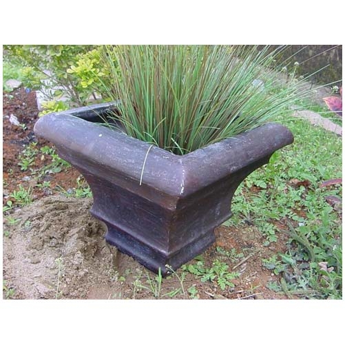square resin garden planter